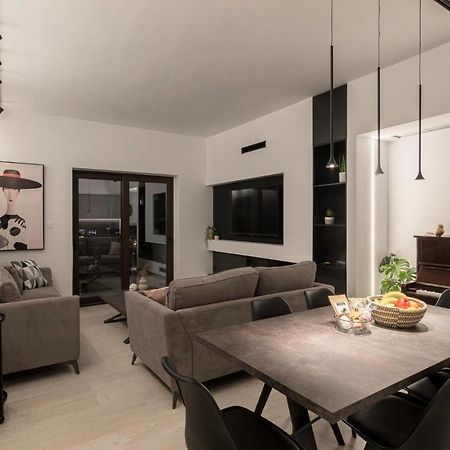 Chania City Luxury Dreams Apartment In The Heart Of Chania Luaran gambar